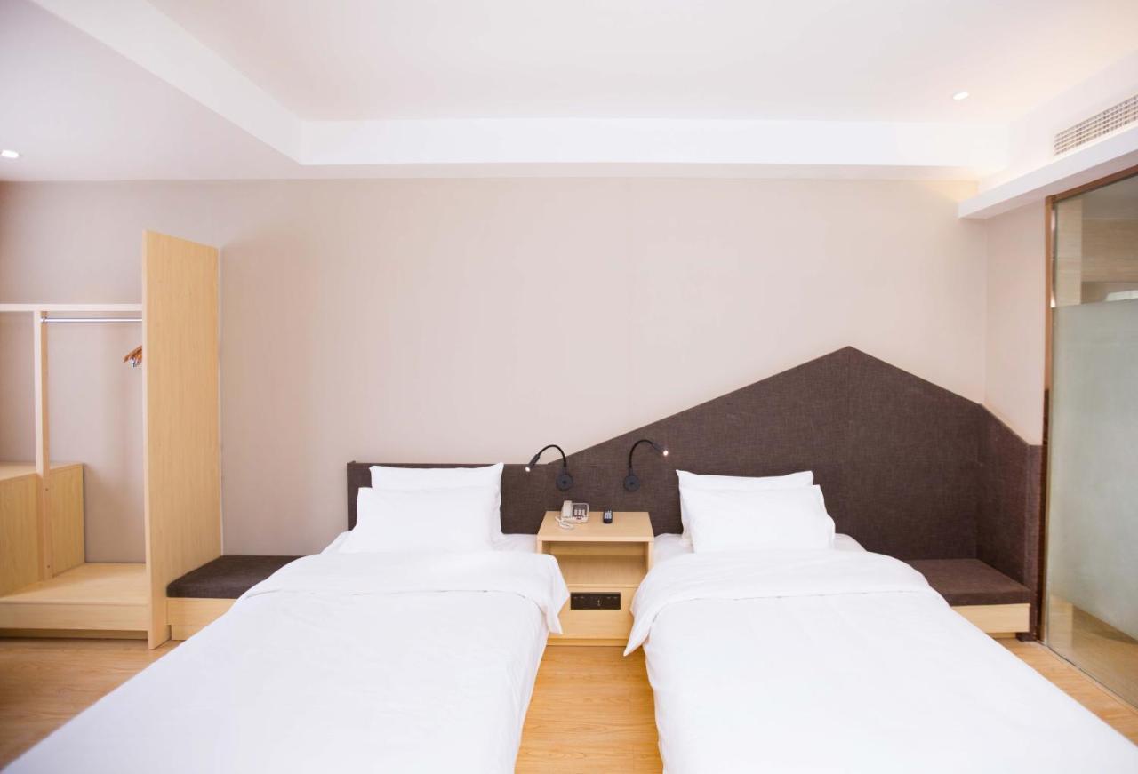 Ibis Styles Jingdezhen Cidu Avenue Hotel Экстерьер фото